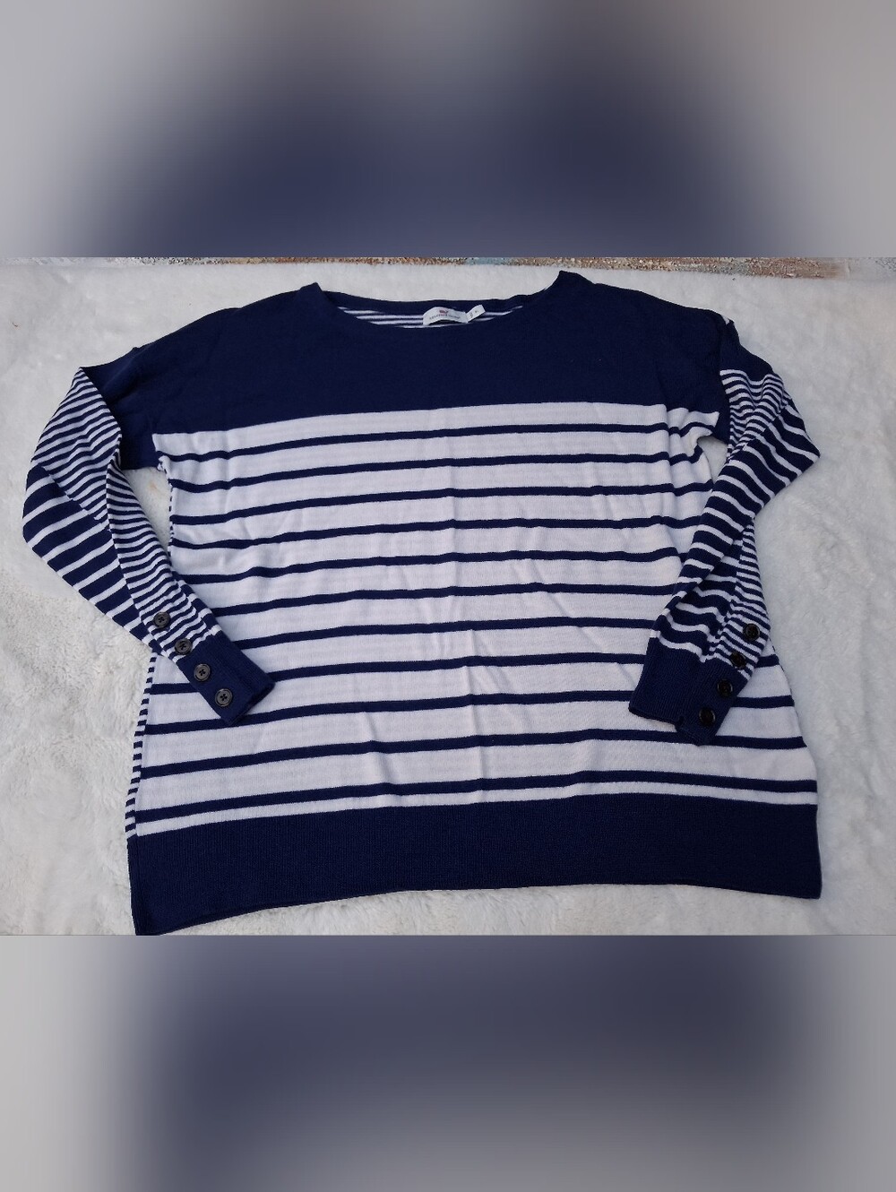 Vineyard Vines Navy and White Striped Women's Sweater Size XL
